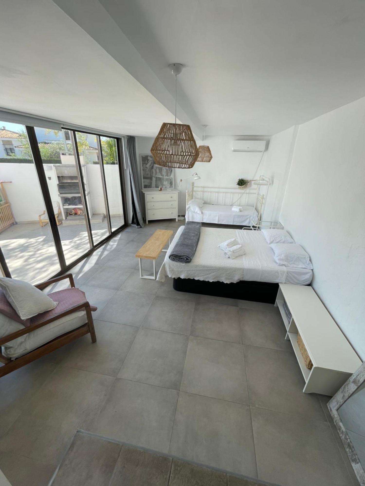Mediterranean House - Habitaciones Privadas En Casa Compartida Mairena del Aljarafe Exterior photo